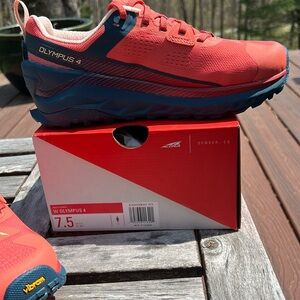 Altra Olympus 4 Red and Blue Trail Running Shoes women’s size 7.5